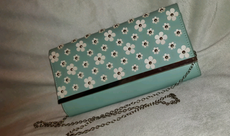 green clutch bag new look
